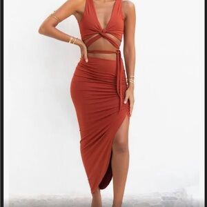 Royal Codes Goddess Isis skirt in Carnelian 🧡🧡